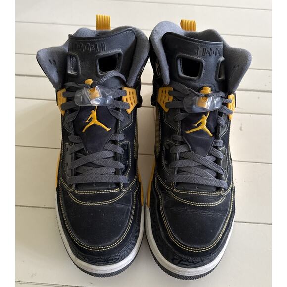 Size 13 - Nike Air Jordan Spizike Black University Gold Mens 315371-030 RARE - Picture 3 of 13